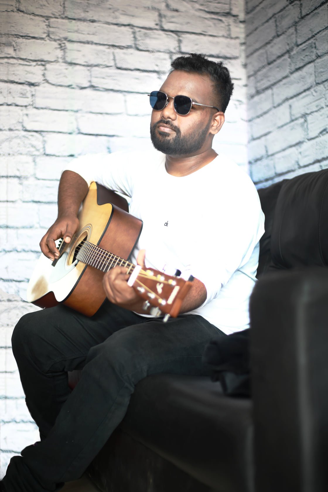 Vinit Deep — Creative side, music and photography